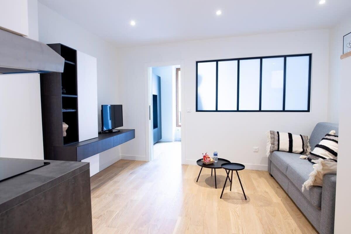 Appart'Hotel Prada Chic & Quality Fontainebleau Exterior foto
